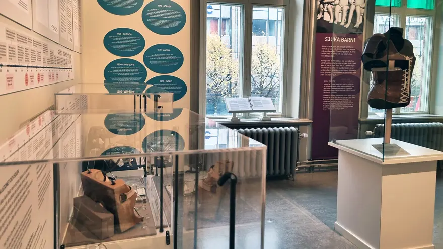 Ur utställningen Sjuka barn